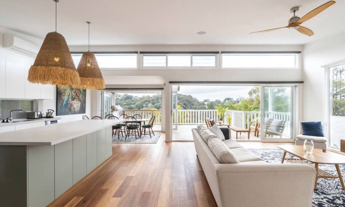 North Narrabeen House | The Lookout - Hamptons Treehouse
