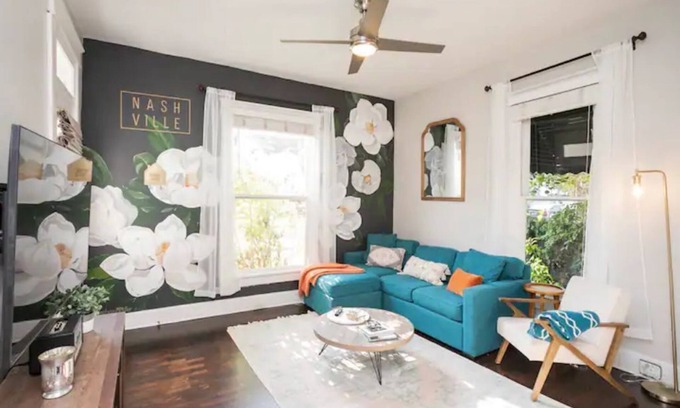East Nashville Cottage | The Magnolia Cottage * Walk to 5 Points*Large Deck