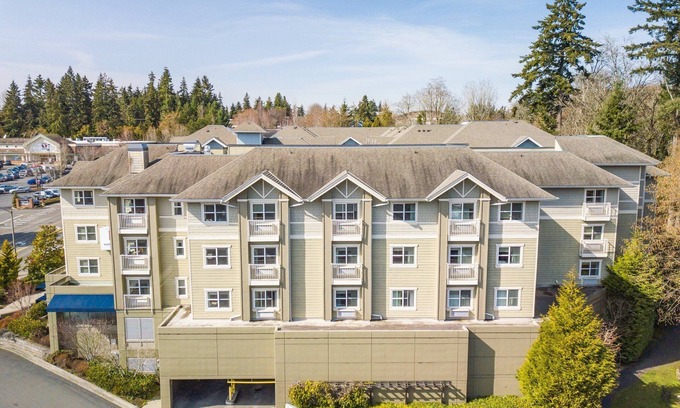 Bainbridge Island Hotel | The Marshall Suites
