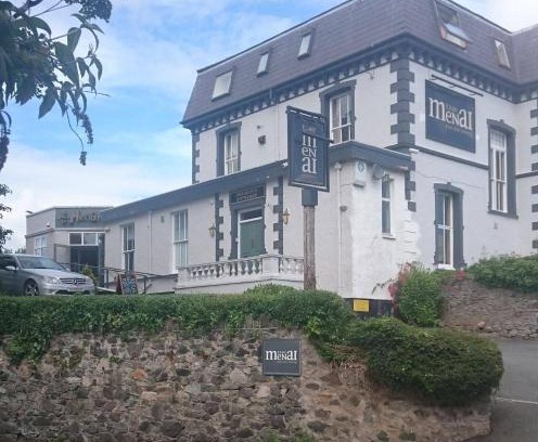 Bangor Bed & Breakfast | The Menai Hotel and Bar