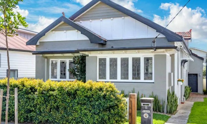 Merewether House | The Merewether Beach Bungalow - 150m from Merewether Beach