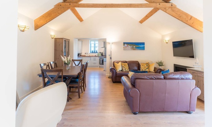Pistyll Cottage | The Milking House - a llyn peninsula that sleeps 4 guests in 2 bedrooms