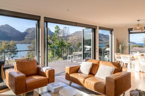 Coles Bay House | The Moorings at Freycinet Coles Bay
