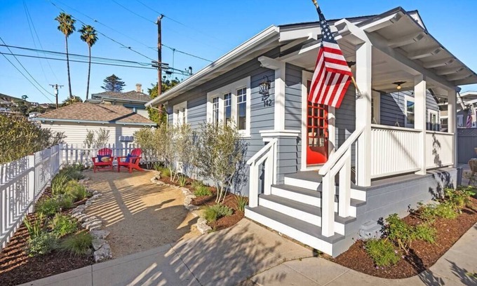 Ventura House | The Moroccan at The Birdbath Bungalows