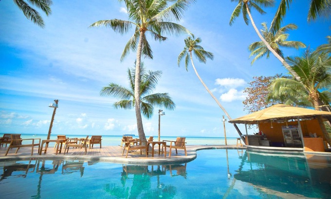 Ang Thong Hotel | The Mud