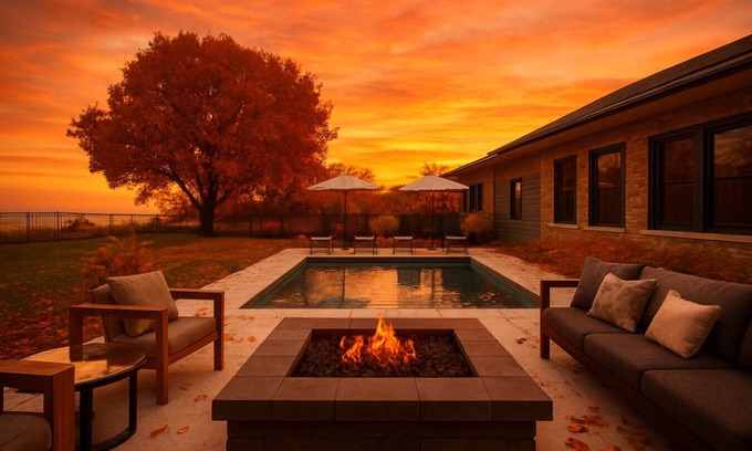 Kingsville House | The North Shore Beach House - Your Luxury Waterfront Retreat!