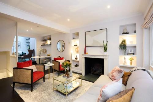 Campden House | The Notting Hill Gate Crib - Relaxing 2BDR House