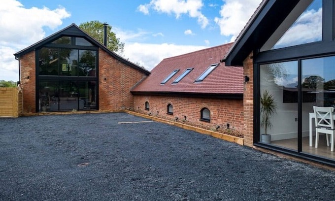 Durley House | The Oaks Barns with Hot Tubs