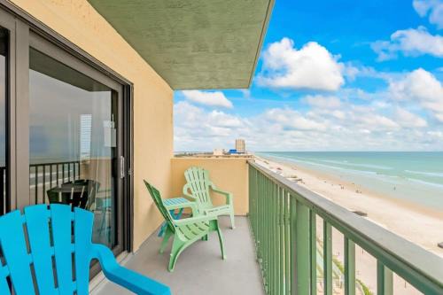 Daytona Beach Shores Apartment | The Ocean Front Starfish Suite by Brightwild