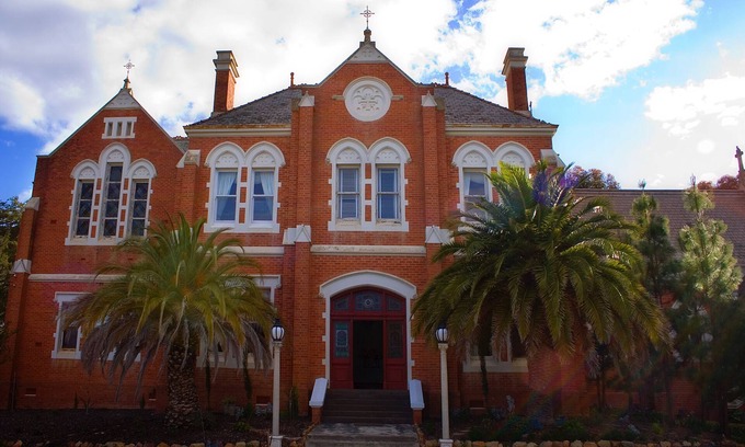 St. Arnaud House | The Old Convent St Arnaud