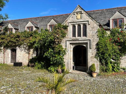 Boscundle Apartment | The Old Manor Apartment