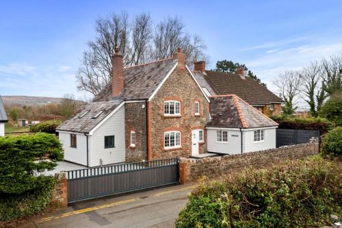 Oxwich House | The Old School