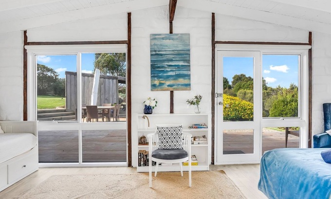 Shoreham House | The Outlook House - Extensive Bay Views