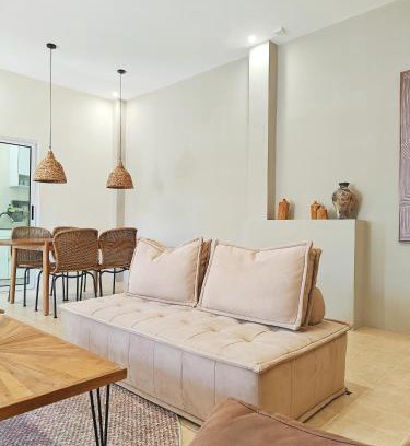 Dauis Villa | The Palm House