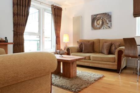 Old Town Apartment | The Park - Holyrood Road with Free Parking