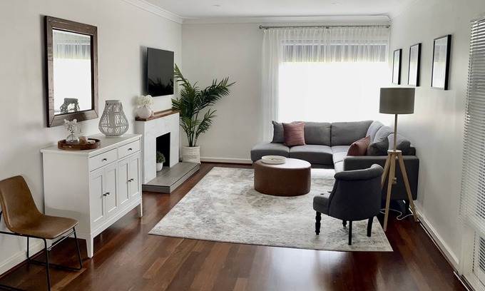 Rockingham House | The Parkview Retreat - newly renovated home away from home
