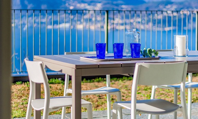 Perledo Apartment | The Patio of Varenna