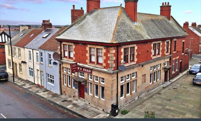 Newbiggin-by-the-Sea Hotel | The queens head