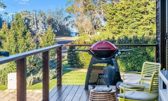 Bawley Point House | The Rainbow Lorikeet Verandah