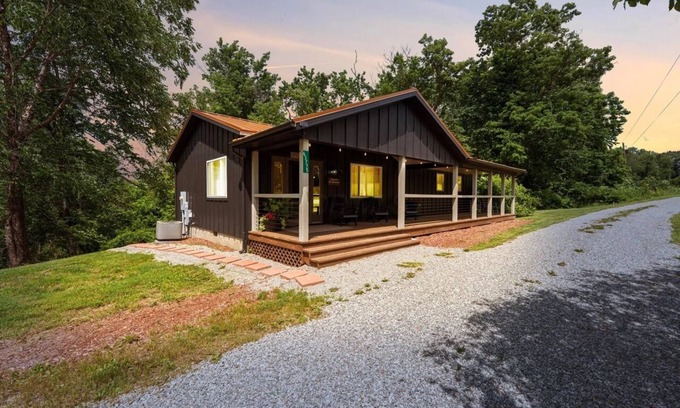 Creola House | The Ranch House sleeps 7