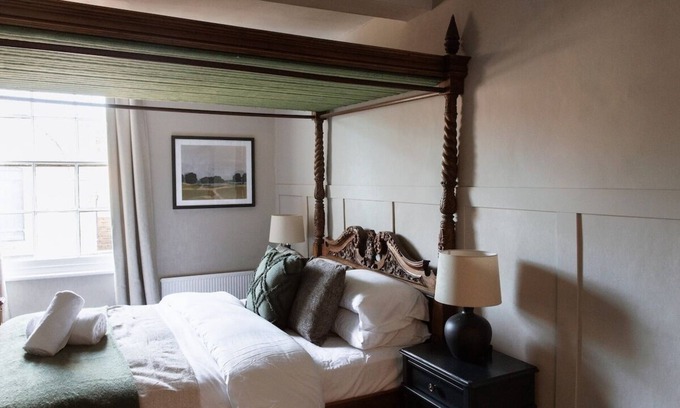 Much Wenlock House | The Raven Hotel by PureStay
