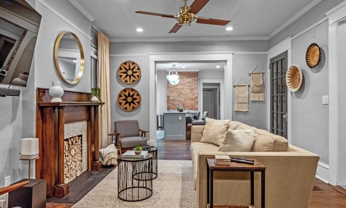 Westview House | The Restored BnB: 6BR Atlanta Retreat + Chef’s Kitchen + Walk to BeltLine
