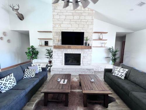 Fredericksburg Villa | The Retreat and Domes