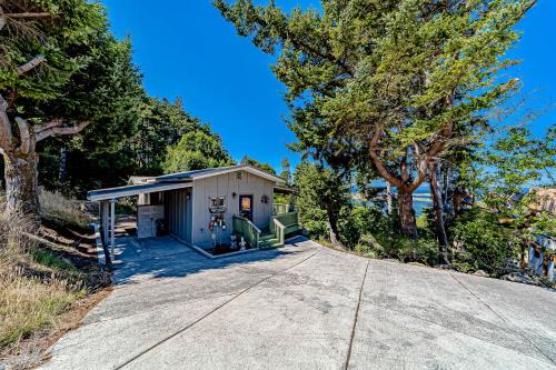 Gold Beach House | The River View House