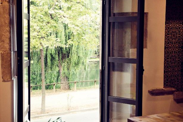 Pedret Apartment | THE RIVERSIDE LODGE Cozy and spacious apartment