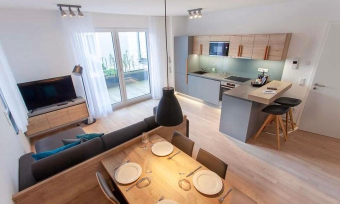 Regensburg Apartment | The Room