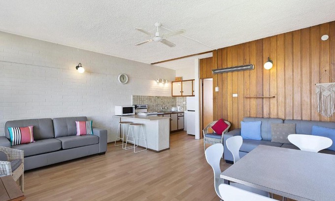 The Entrance Apartment | The Sands Apartment 6