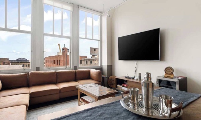 West Main Historic District Apartment | The Secretariat (Downtown Louisville w/River View)