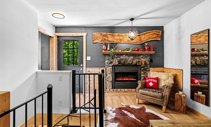 Gilford House | The Shanty-Lakes Region–Fall Activities/Pavilion/Gunstock/Lake Winni/HGTV Design