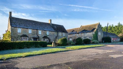 Fotheringhay Hotel | The Sibson Inn Hotel