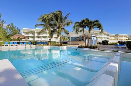 Lucea Resort | The Signature Level at Grand Palladium Lady Hamilton Resort & Spa- All Inclusive
