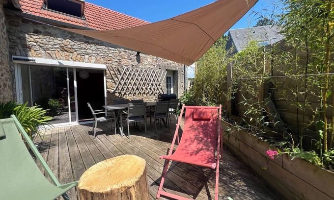 Gouville-sur-Mer House | The souvenir factory near the sea