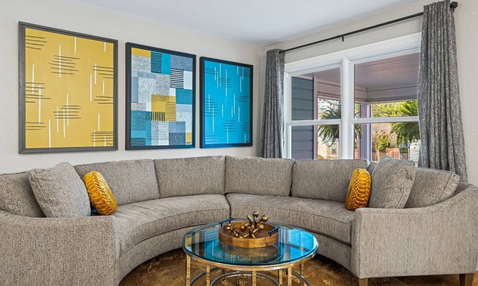 Kerrville House | THE STARDUST - Sleeps 14 4 Bedrooms Heated Pool & Spa