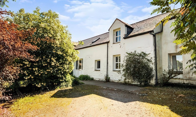Castle Douglas Cottage | THE STEADING, pet friendly, with open fire in Castle Douglas