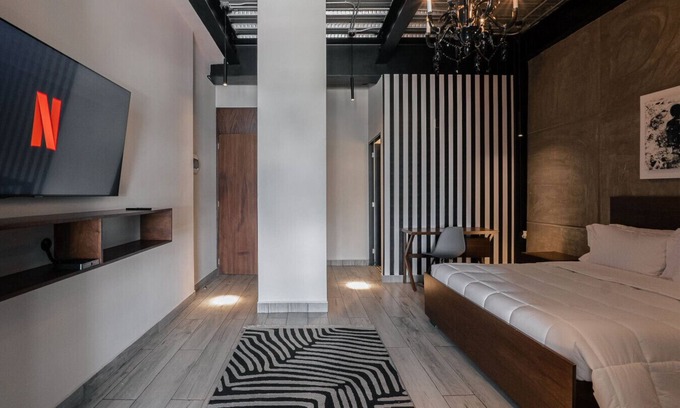 Benito Juarez Apartment | The Striped Loft Modern Elegance-Centric location