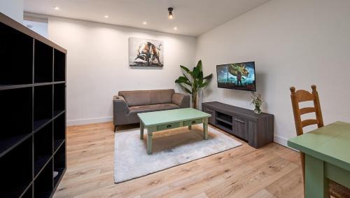 Stratum Apartment | The Suite - Eindhoven - By T&S