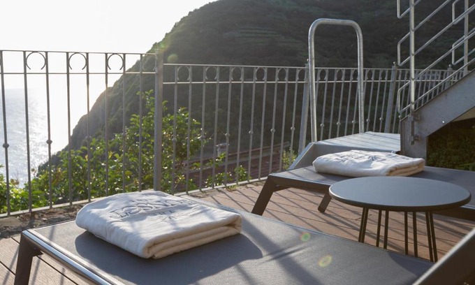 Riomaggiore House | The Sunset Line