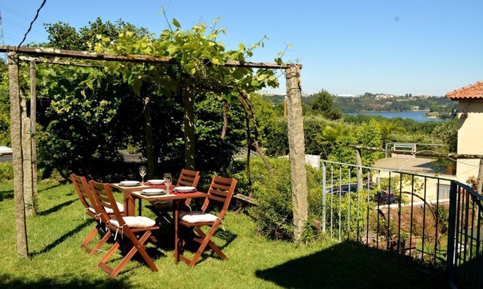 Avintes House | The tranquility of the countryside 15 minutes from the city of Porto