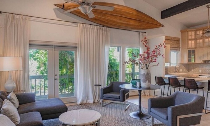 Sunset Heights House | The Treehouse: Spacious Retreat with Theater Room, Fire Pit & Mountain Views