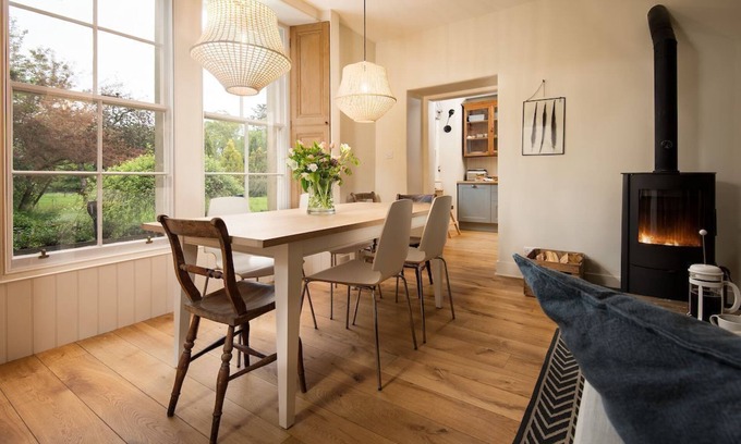 St Boswells House | The Trouthouse - sleeping 6 guests in three bedrooms