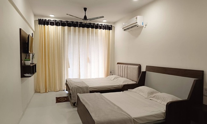 Karjat Apartment | The Urban Nest (w/pvt Balcony)