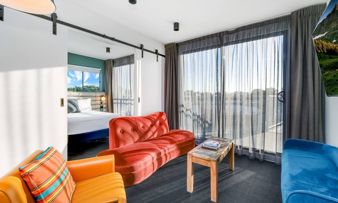 Newtown Apartment | The Urban Newtown
