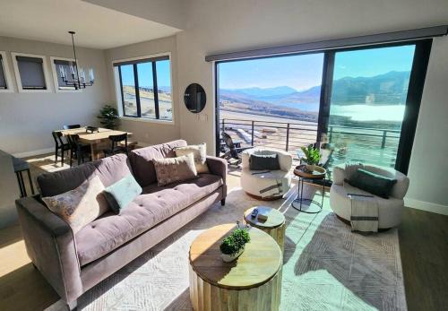 Hideout House | The views! Enjoy this Hideout home.