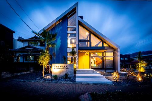 Suruga Ward Hotel | The Villa & Barrel Lounge