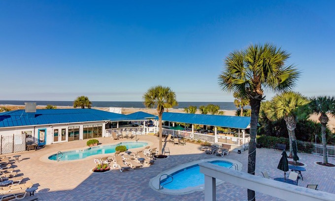 Savannah Beach Apartment | The Vue 229: 3 BR, 3 BA Condominium in Tybee Island, Sleeps 6
