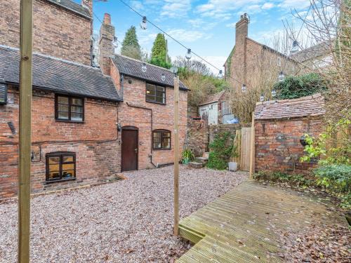Ironbridge House | The Wild Cherry Tree Retreat